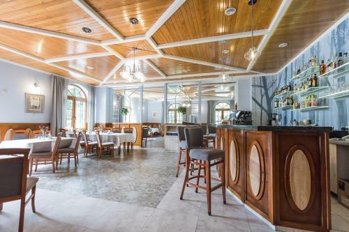 Hotel Go?ciniec Pod Bukiem