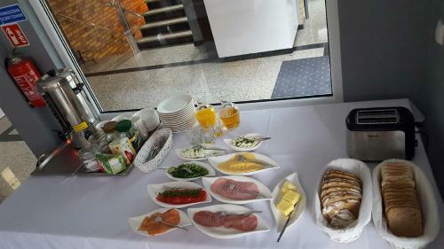 Bed & Breakfast Go?ciniec 16-tka