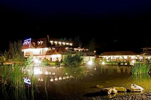 Hotel Rozdro?e Niebor�w