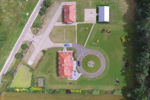 Hotel Eco Niebor�w