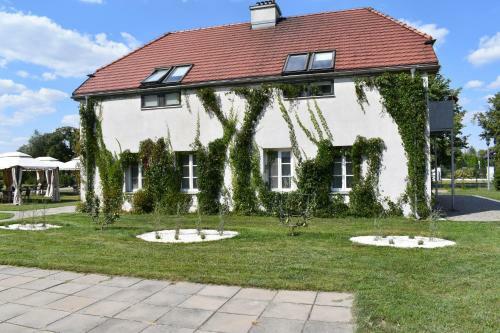 Hotel Eco Niebor�w