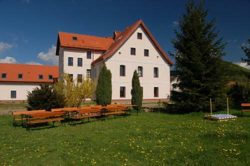 Hostal Rezydencja Terra Sudeta
