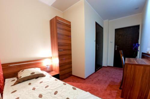 Hotel-24