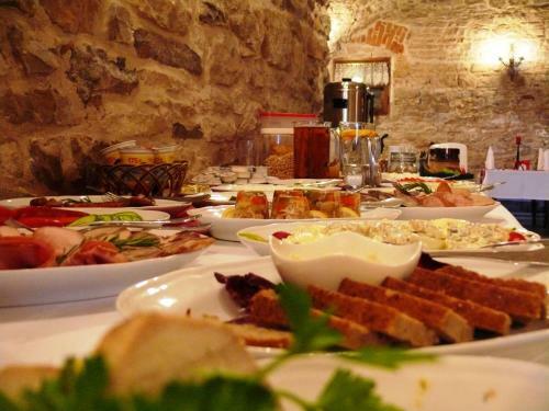 Hostal Dw�r Zbo?enna