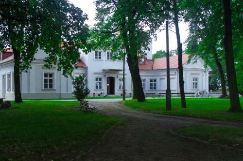 Hostal Dw�r Zbo?enna
