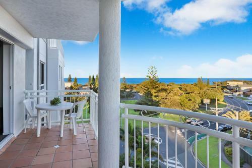 Hotel Beachside Resort Kawana Waters