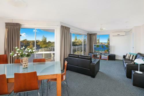 Hotel Beachside Resort Kawana Waters