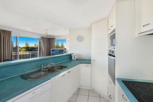 Hotel Beachside Resort Kawana Waters