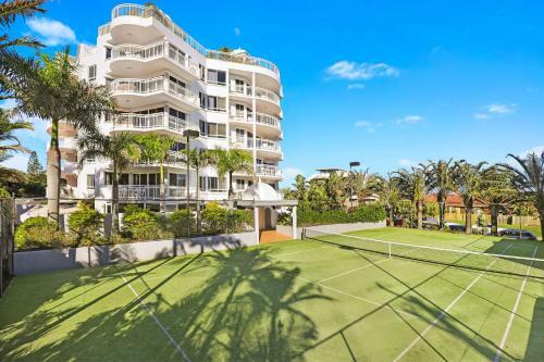 Hotel Beachside Resort Kawana Waters
