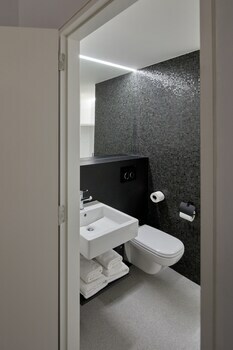 Alpha Hotel