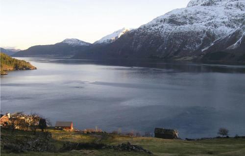 Holiday Home Nordfjordeid Hundvik