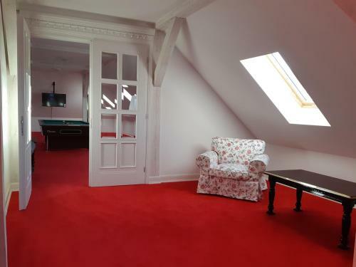 Hotel Folwark ?emino