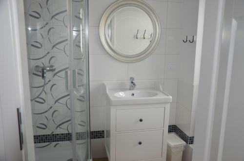 Hostal Bia?y Dom