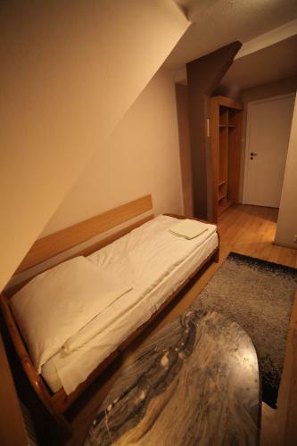 Hostal Pensjonat Mansarda