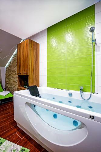 Hotel Przysta? Le?ni�w