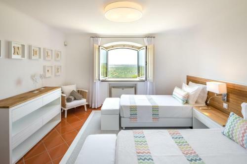 Malhadais Villa Sleeps 8 Pool Air Con Wifi