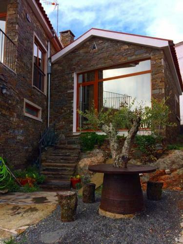 Hostal Casa D'av� Faia