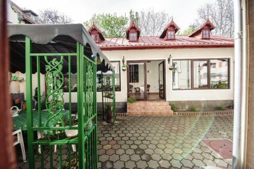 Hostal Vila Lili