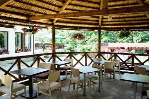 Hostal Pensiunea Tobo