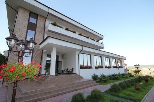 Hostal Pensiunea Diana
