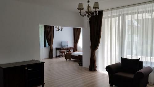 Hostal Pensiunea Almas