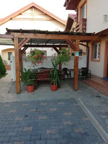 Hostal Pensiunea Cris-andre