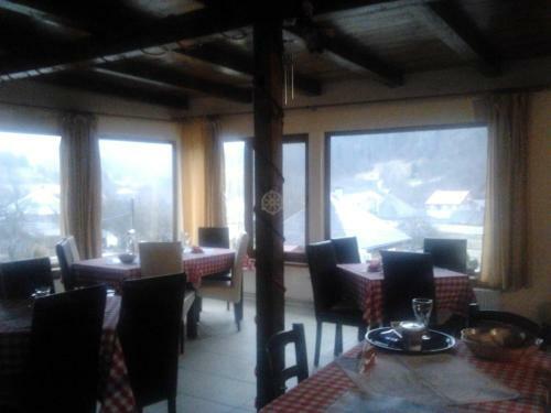 Hostal Pensiunea Casa Motilor
