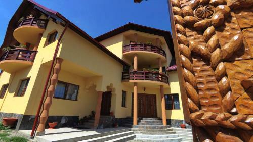 Hostal Brebmaramu