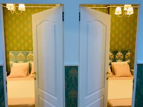 Royal Turquoise Apartment Old City