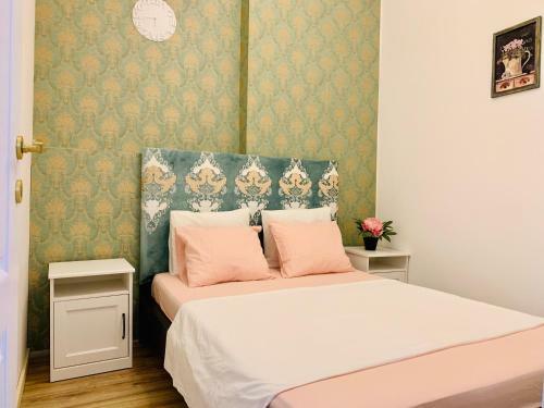 Royal Turquoise Apartment Old City