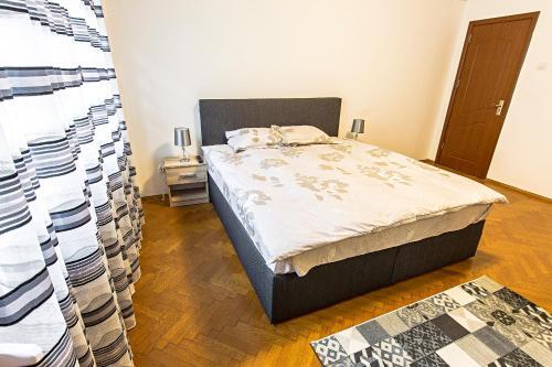 Apartamento Athenee Residence 1