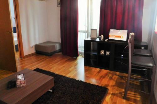 Nicole's Apartment 2