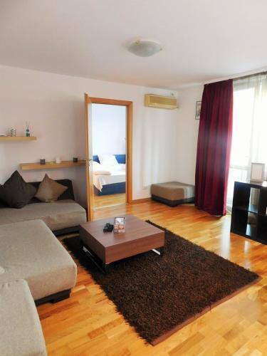 Nicole's Apartment 2