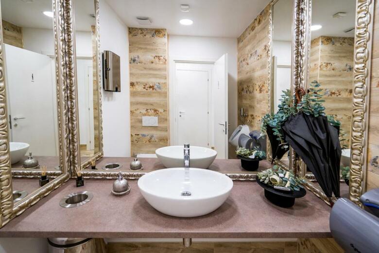 Hotel Studio One Accommodation Suites