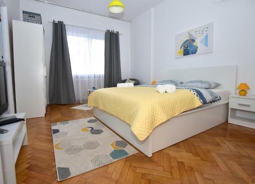 Sweet Story Central Apartment
