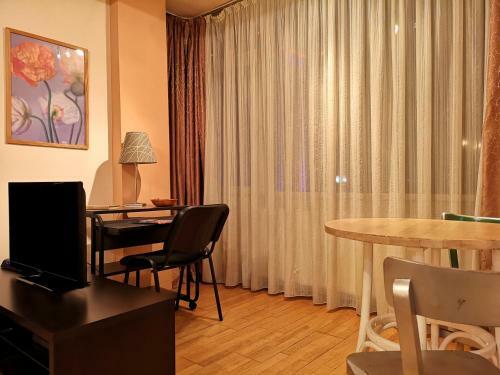 Rosuites - Romana Square Apartments