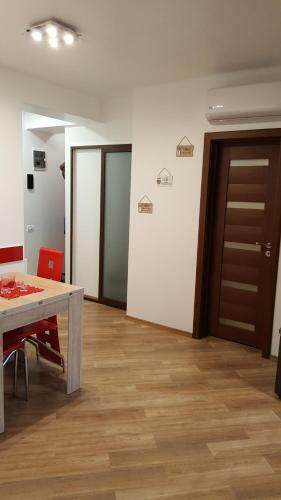 Grand View Apartment