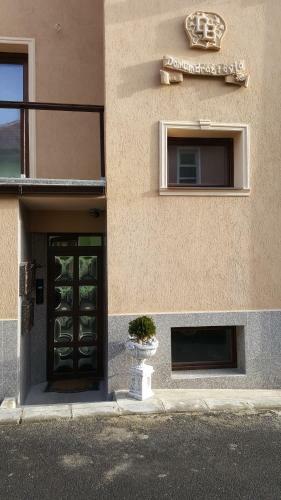Grand View Apartment