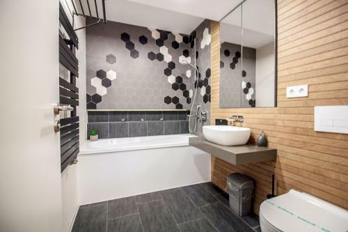 Central Lux Apartments