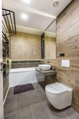 Central Lux Apartments