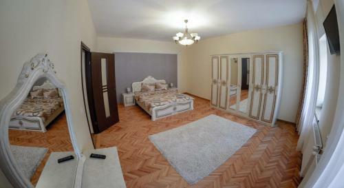 Apartment Luca Poarta Schei