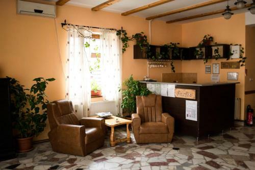 Hostal Pensiunea Bujorul
