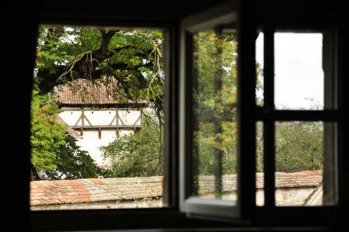 Hostal Transylvania Guesthouses