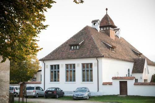 Hostal Transylvania Guesthouses
