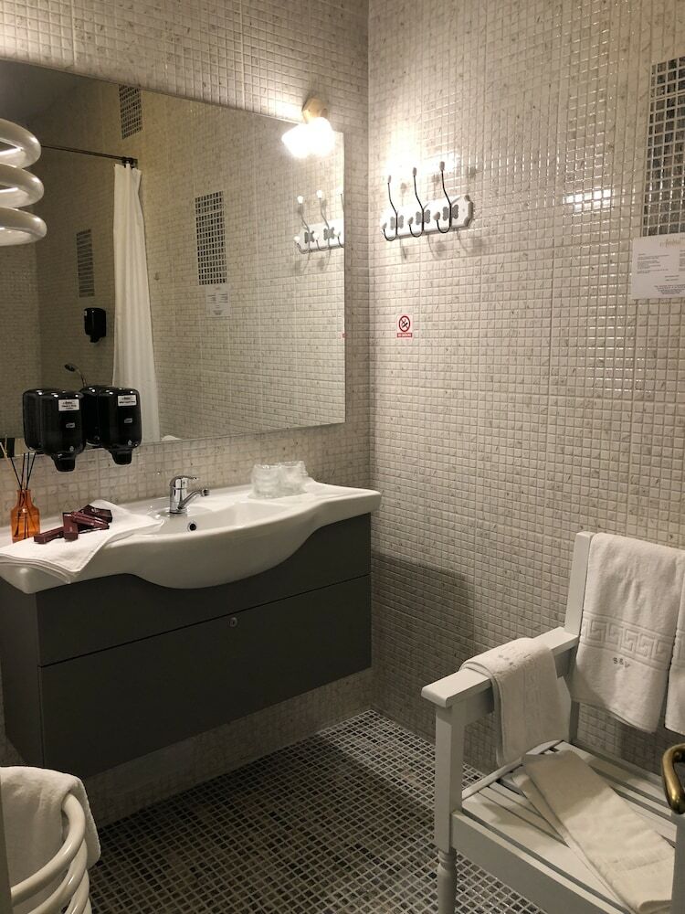 Ambra Boutique Hotel & Bistro