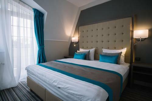 Norm Hill Hotel