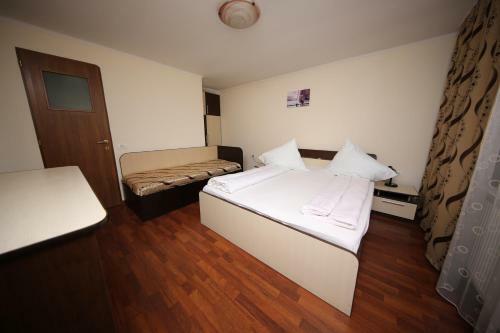 Hostal Pensiunea Criveanu