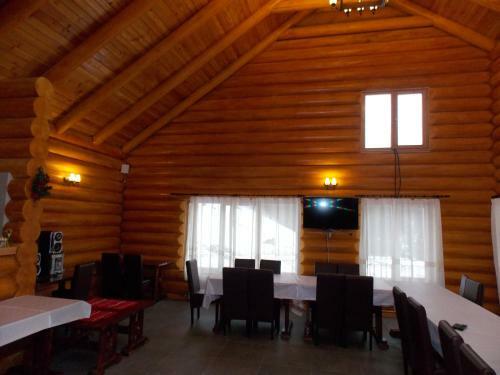 Hostal Pensiunea Izbucul Tauz