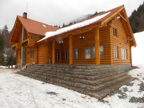 Hostal Pensiunea Izbucul Tauz
