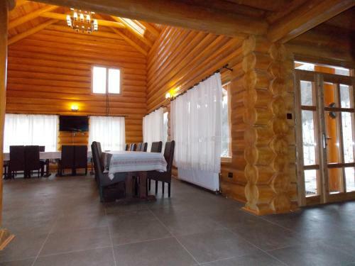 Hostal Pensiunea Izbucul Tauz